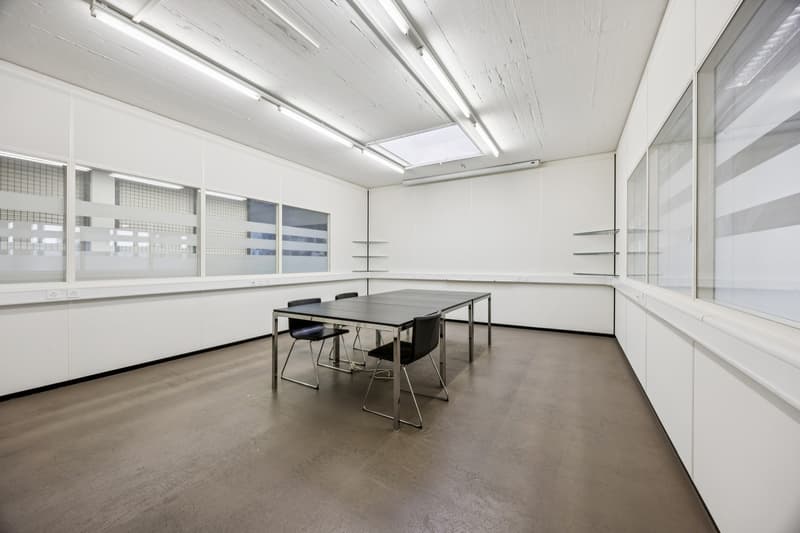 Espace commercial polyvalent de 269 m2 à Geroldswil (13)