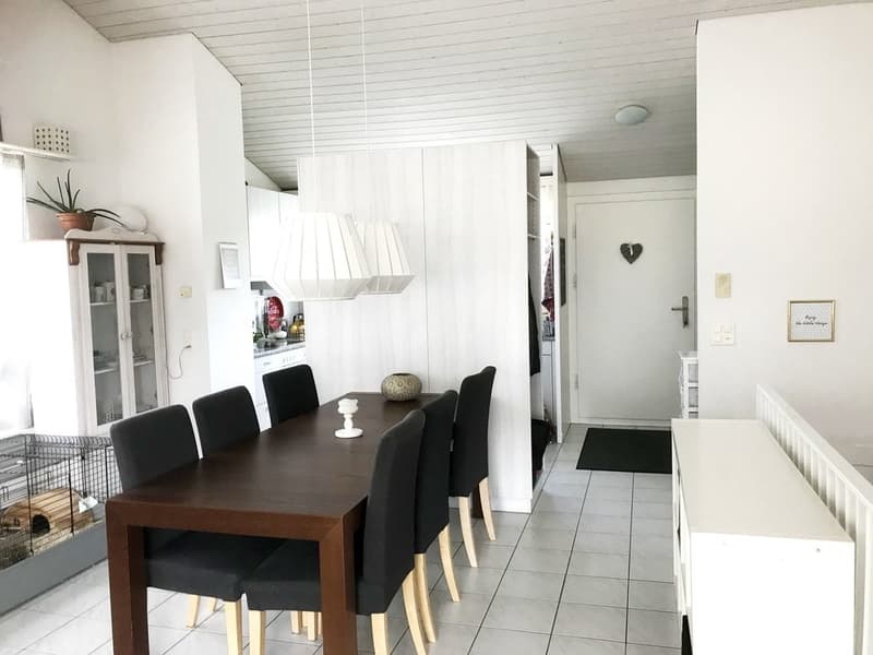 4.5-Zimmer-Maisonettewohnung mit Schwedenofen (7)