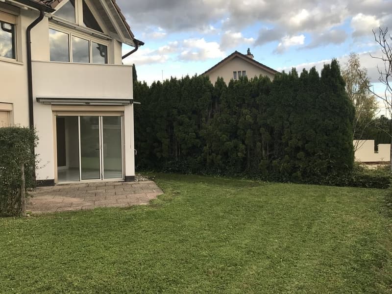 mit Sitzplatz, Wintergarten und vieles Mehr! (2)