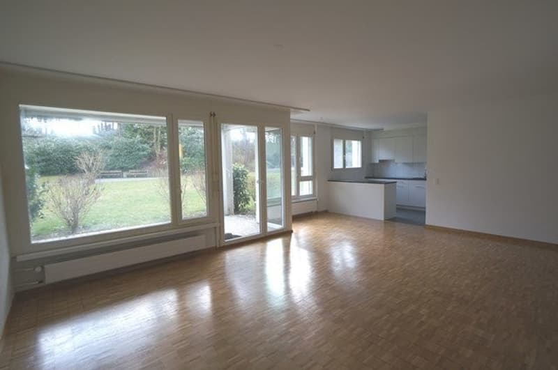 1.5 Zimmerwohnung an ruhiger Wohnlage in der Nähe der Forchbahn (3)