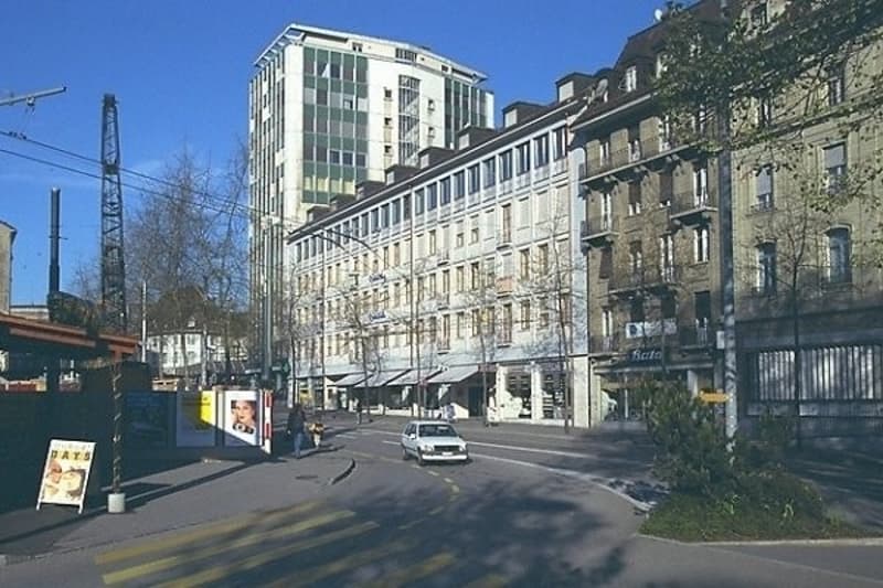 A louer place de parc motos intérieure (2)
