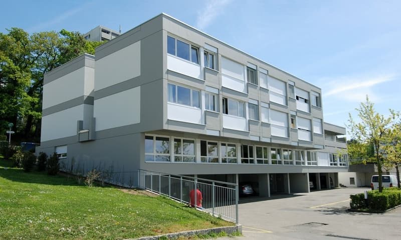 place de parc à louer (2)