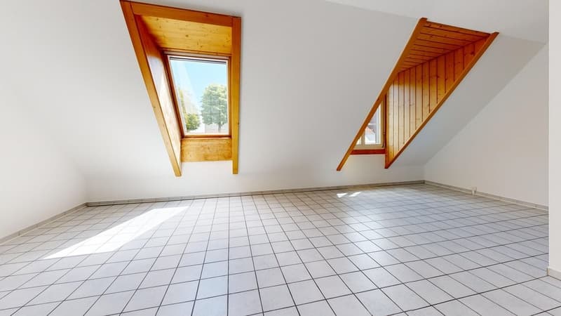 B0375010011-Grand-Rue-39-1350-Orbe-Living-Room_2.jpg