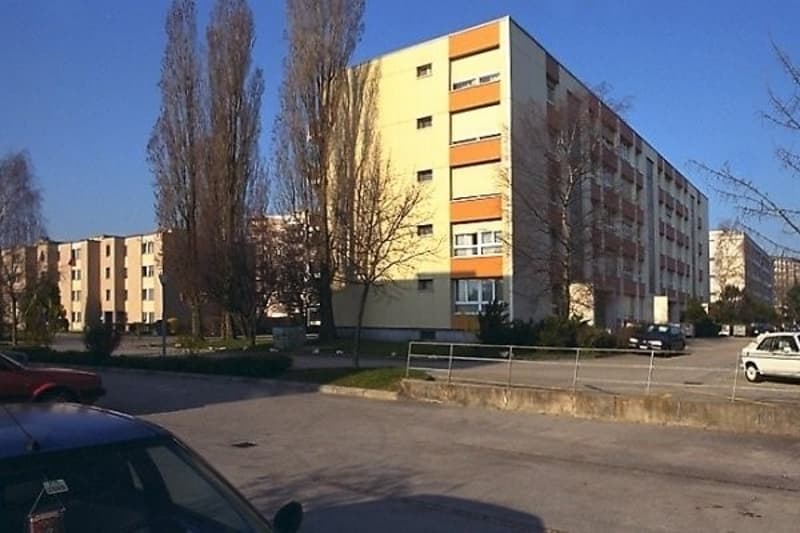 Place de parc extérieure (2)