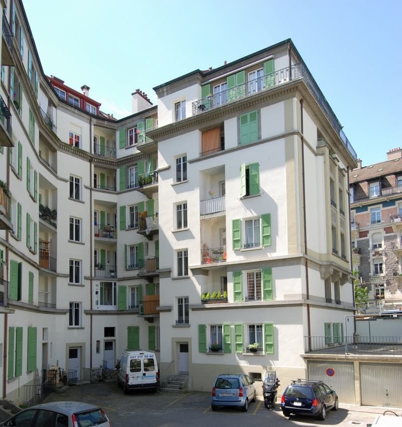 Bel appartement idéalement situé sous-gare (2)