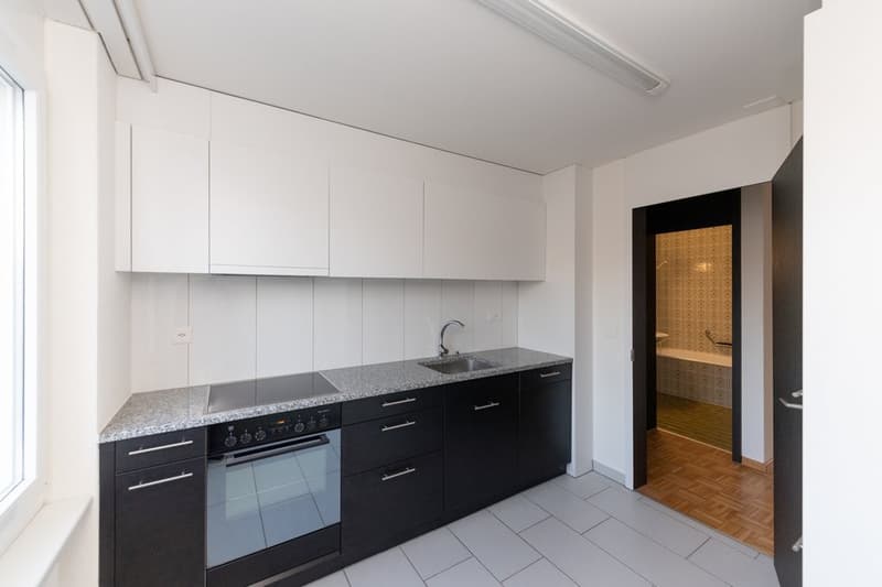 Solothurnstr_56a_3.5ZiWhg_1_OG_Rechts_0005.jpg