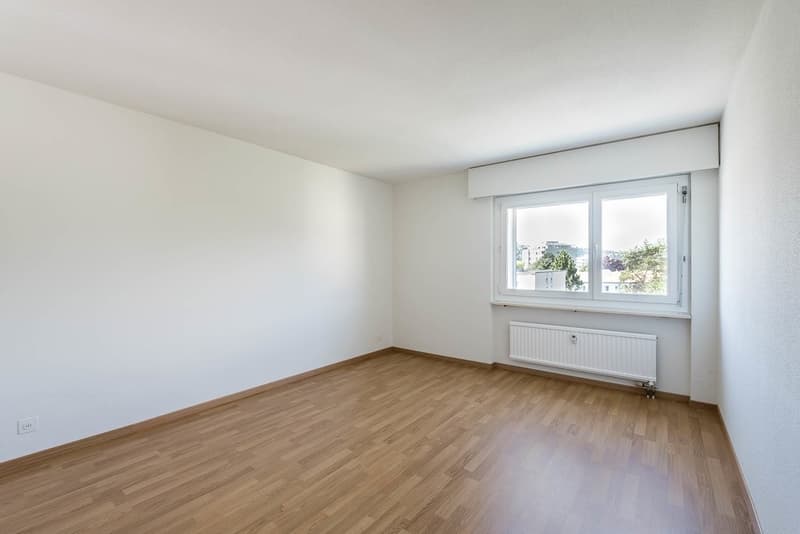 Tolle Singelwohnung mit CHF 500 Gutschein für Brügg Center! (5)