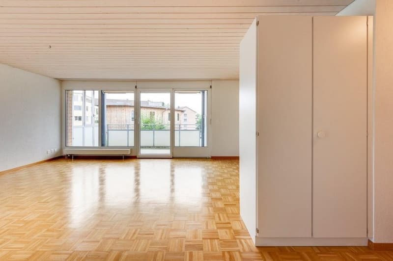 Sonne tanken auf dem grossem Balkon! (4)