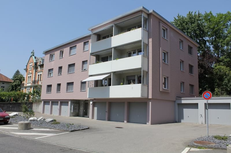 Renovierte 3.5-Zimmer-Wohnung mit Balkon in Solothurn (1)