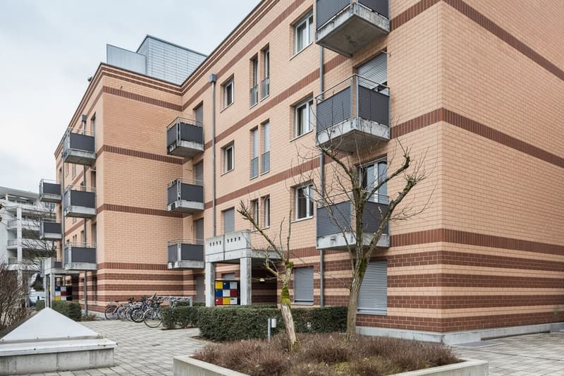 Perfekte Wohnung mitten in der Stadt! (2)