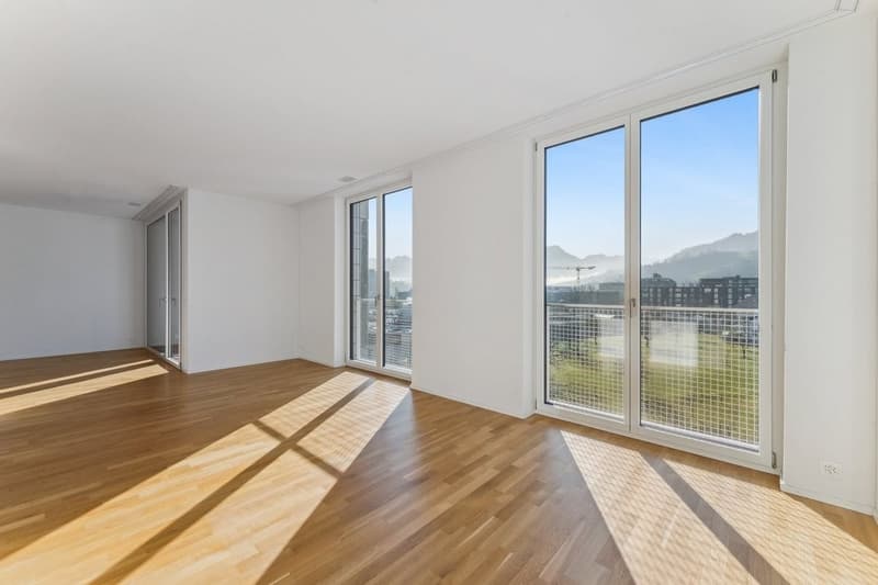 Lichtdurchflutete 4.5-Zimmerwohnung im 6. Obergeschoss (2)