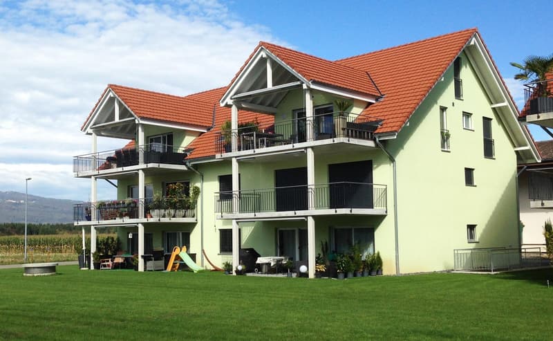 Helle 3.5-Zimmer-Wohnung mit Balkon und schöner Aussicht in Fulenbach (1)