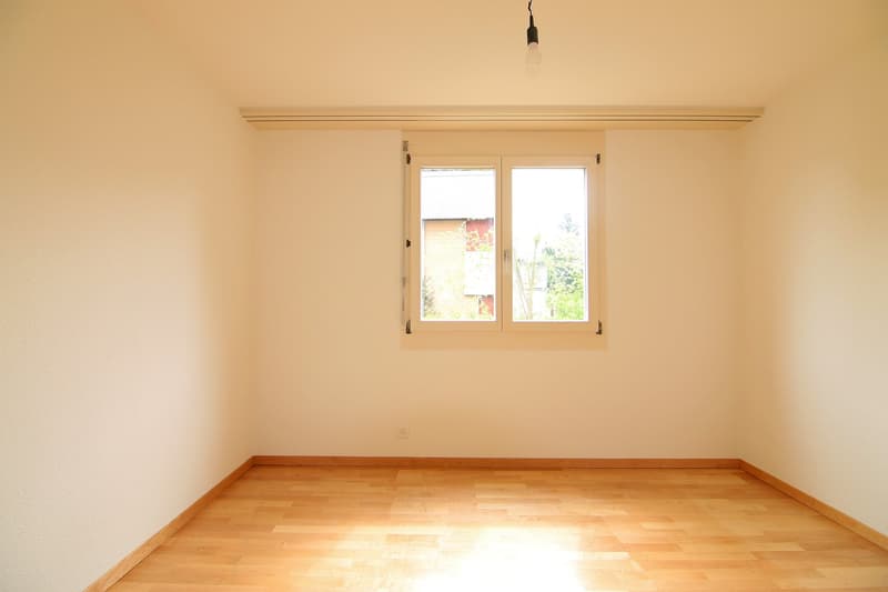 Grosszügige 4.5-Zimmer-Wohnung mit Balkon (7)