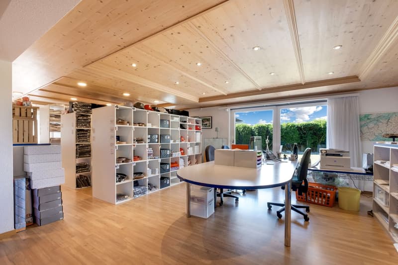 Charmantes 10.5 Zimmer Landhaus (13)
