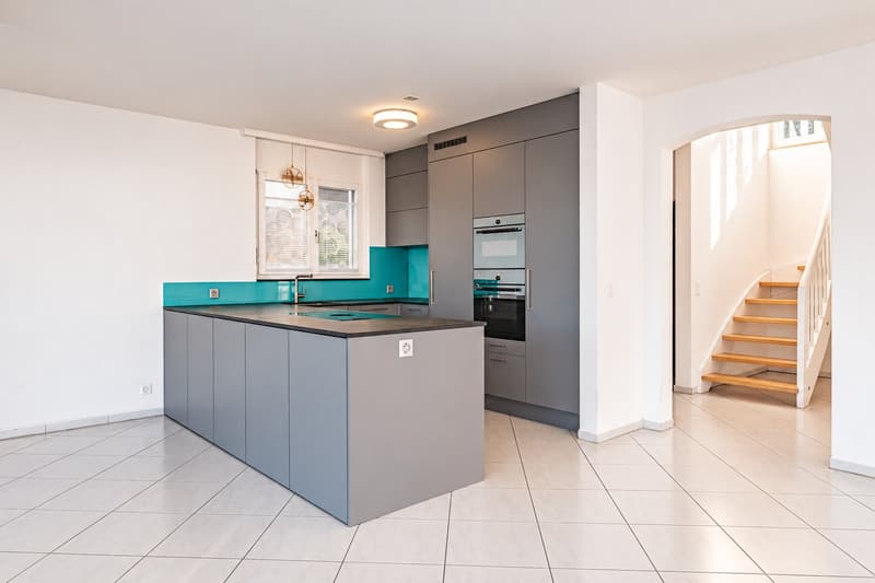 Charmante 5.5-Zimmer Maisonette-Wohnung mit Panoramablick (6)