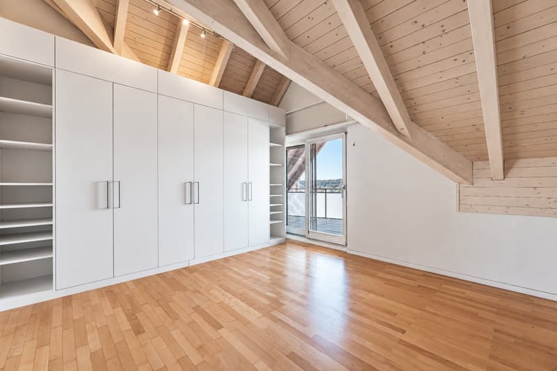 Charmante 5.5-Zimmer Maisonette-Wohnung mit Panoramablick (9)