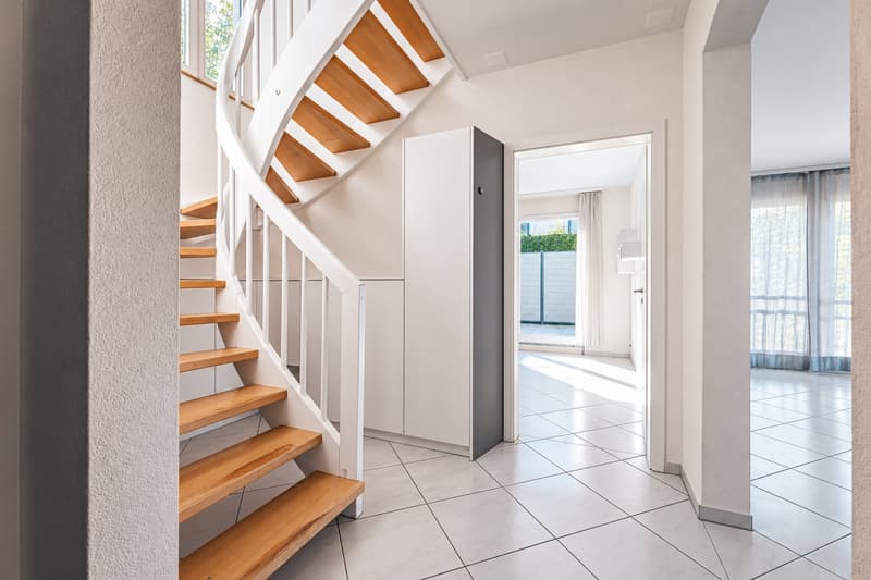 Charmante 5.5-Zimmer Maisonette-Wohnung mit Panoramablick (4)