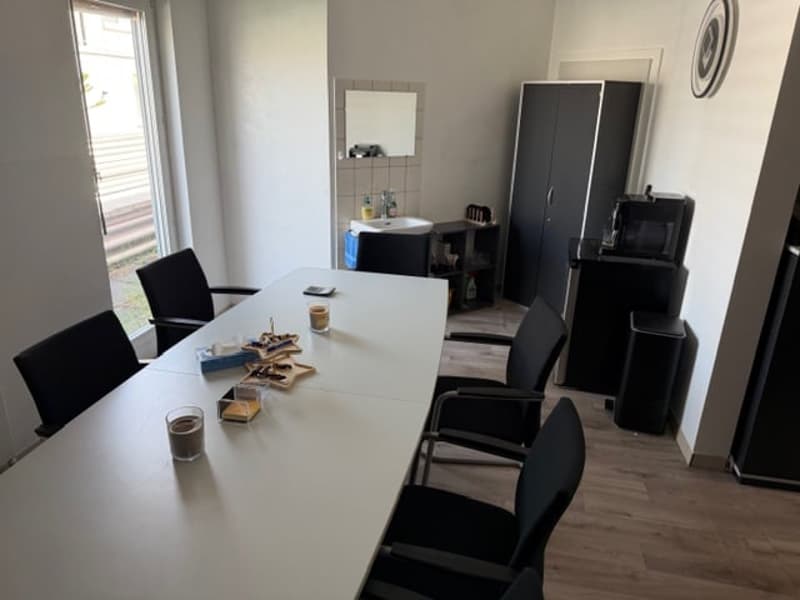 Moderne Gewerbe- und Praxisfläche an der Bonnstrasse in Düdingen (3)