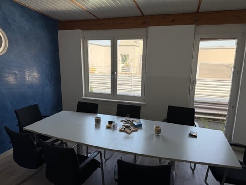 Moderne Gewerbe- und Praxisfläche an der Bonnstrasse in Düdingen (5)