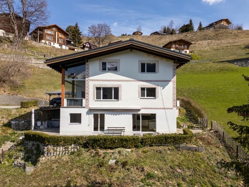 Vivere con vista panoramica. Appartamento di 4,5 locali ristrutturato di recente vicino ad Arosa (15)