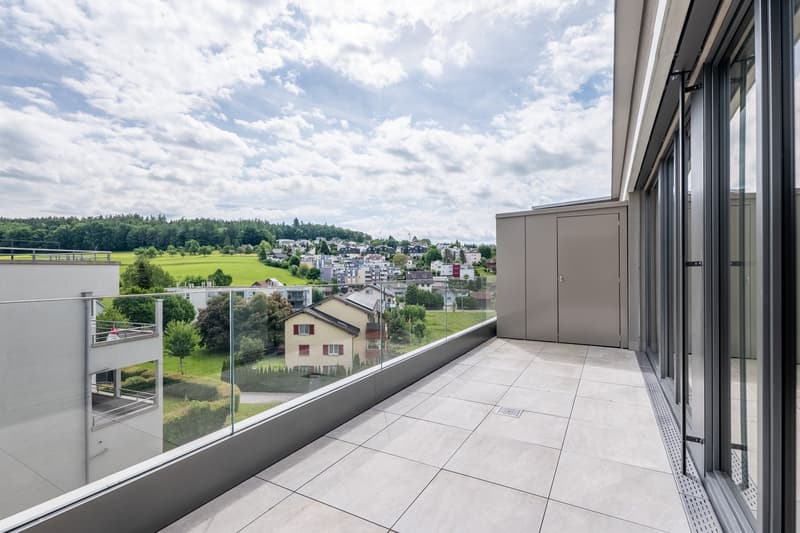 Penthouse first-time occupancy in Wil SG. Light, space and two terraces with city views (3)