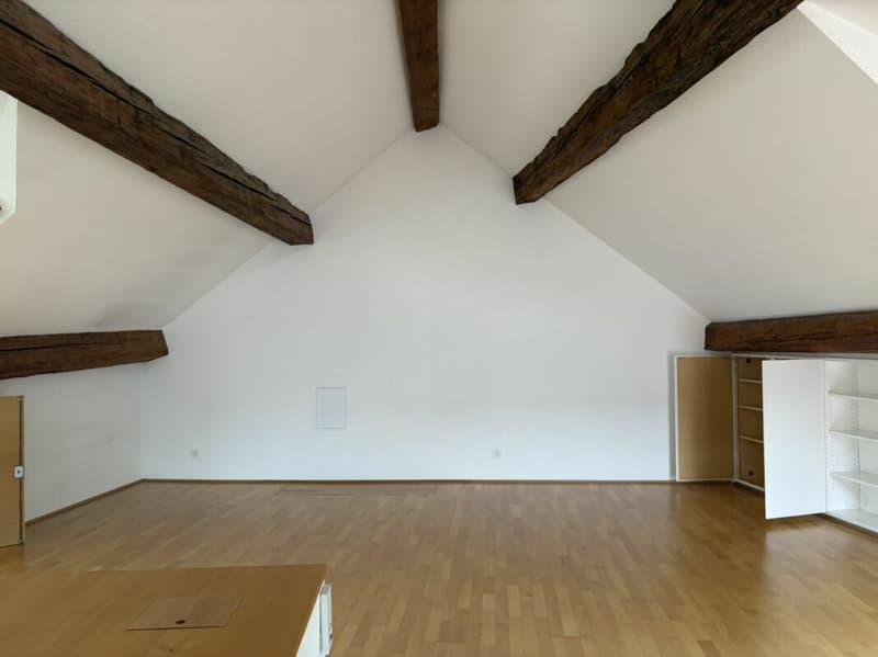 Chur: Charamnte 3.5-Zimmer-Maisonette-Wohnung im Herzen der Altstadt mit Balkon (2)