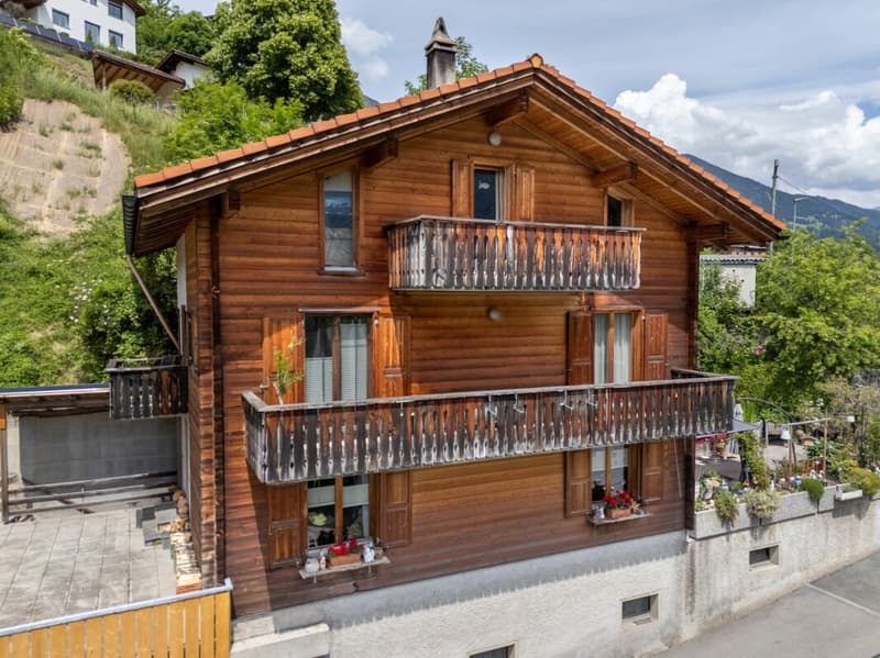 6.5-Zimmer-Einfamilienhaus mit vielseitigen Möglichkeiten (1)