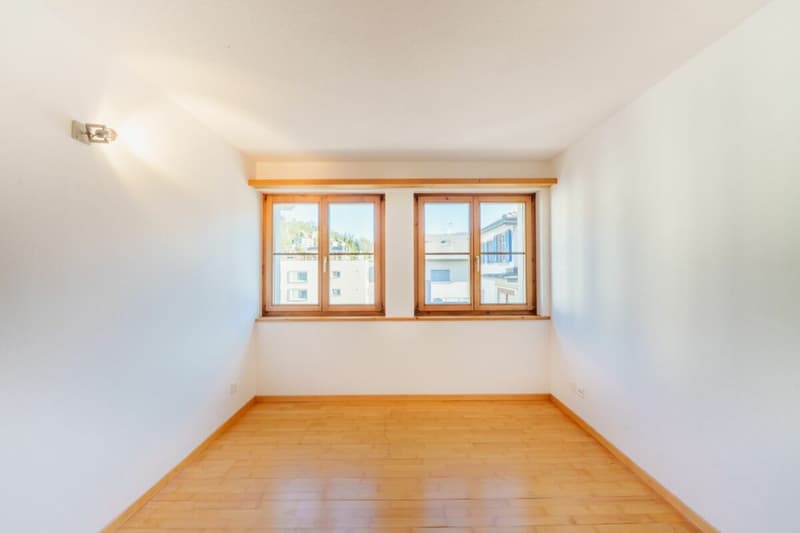 Thusis: Zentrale 3.5-Zimmer-Wohnung (8)
