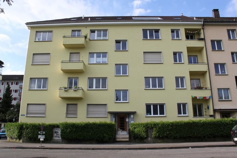 Aussenansicht mit Eingang