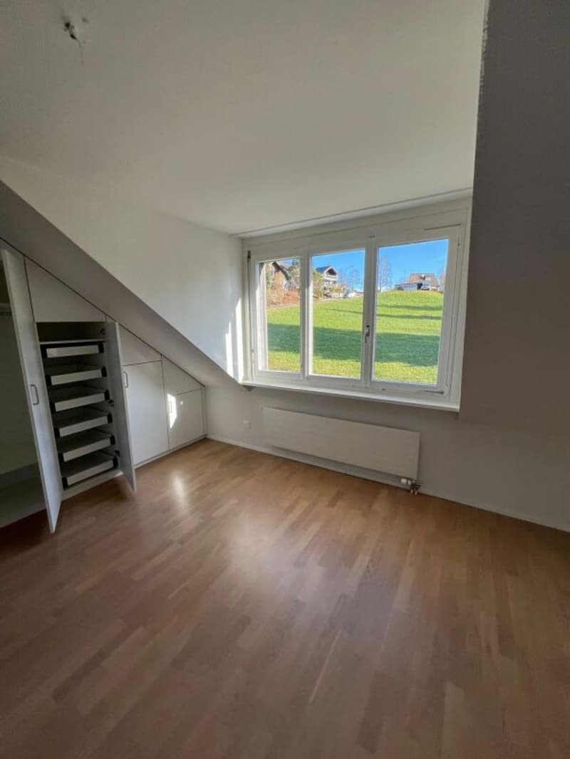 Vue sur l'Alpstein incluse - appartement mansardé moderne dans un excellent emplacement (6)