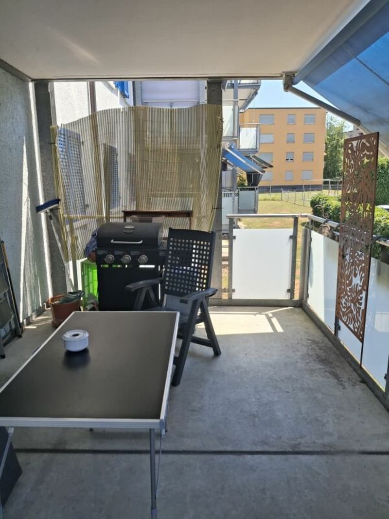 4-Zi. Wohnung, mit grossem Balkon (12)