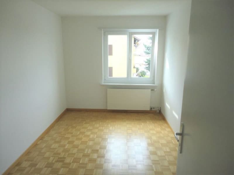 4-Zi. Wohnung, mit grossem Balkon (11)