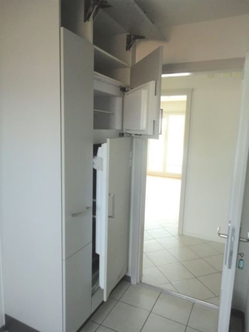 4-Zi. Wohnung, mit grossem Balkon (8)