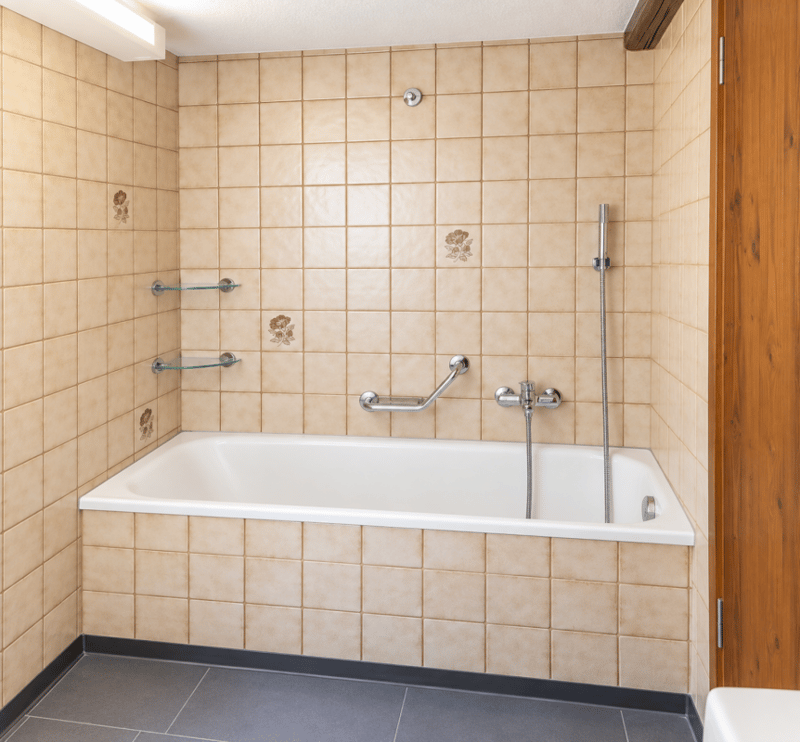 Grosszügige 3,5 Zimmer-Dachwohnung (7)