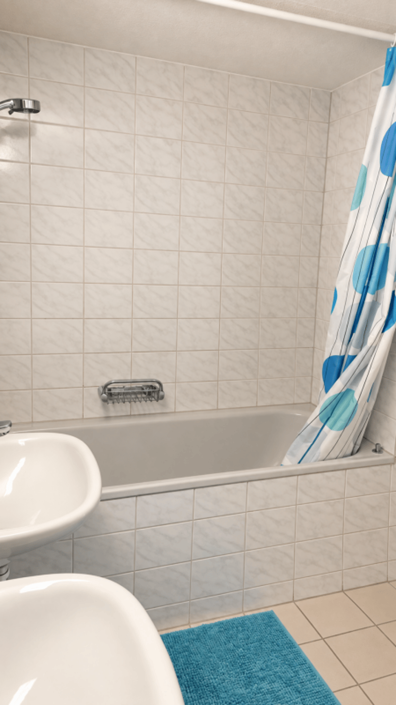Helle und schöne 3.5 Zi-Whg. mit Balkon zu vermieten (7)