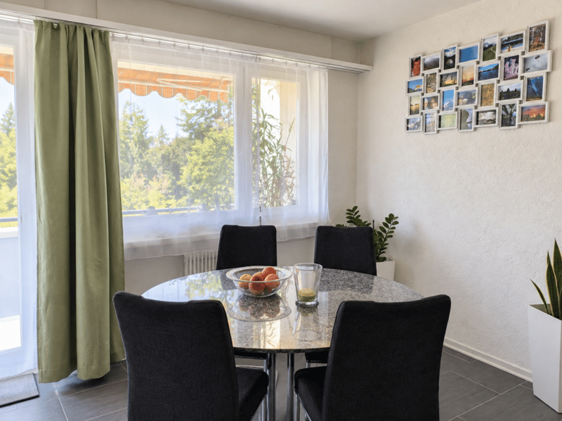 Helle 3.5Zi-Wohnung mit Balkon (2)