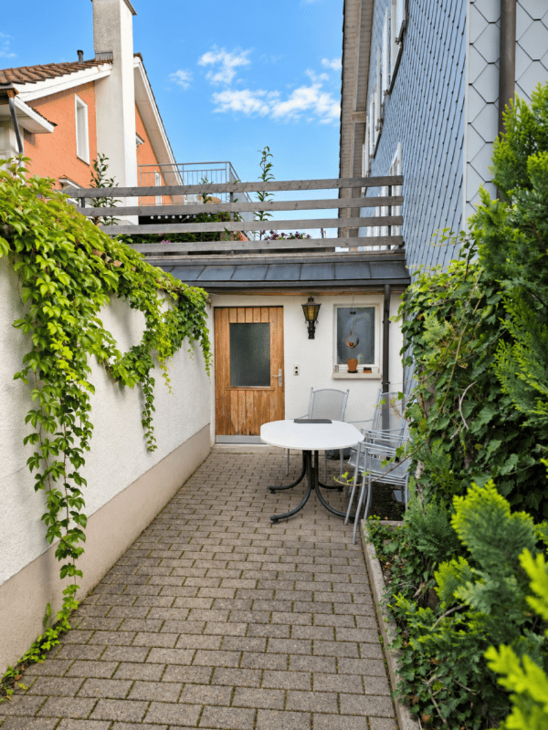 2.0-Zi-Whg mir Sitzplatz (1)
