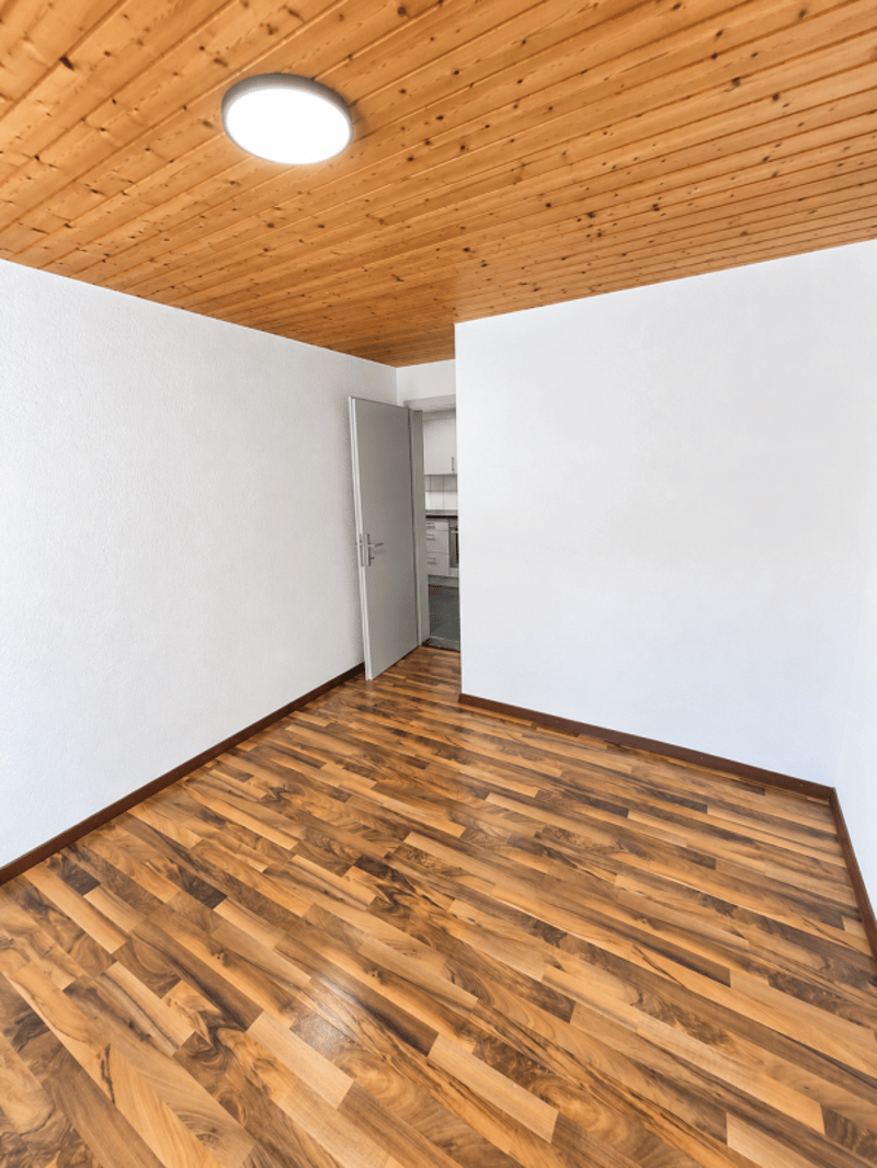 Heimelige 4,0-Zi-Wohnung zu vermieten (8)