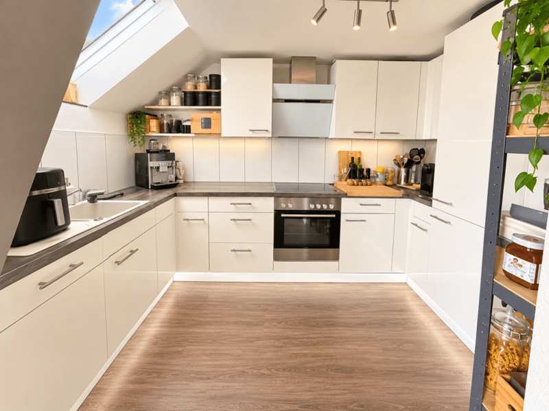 grosszügige 4 Zimmer Wohnung (5)