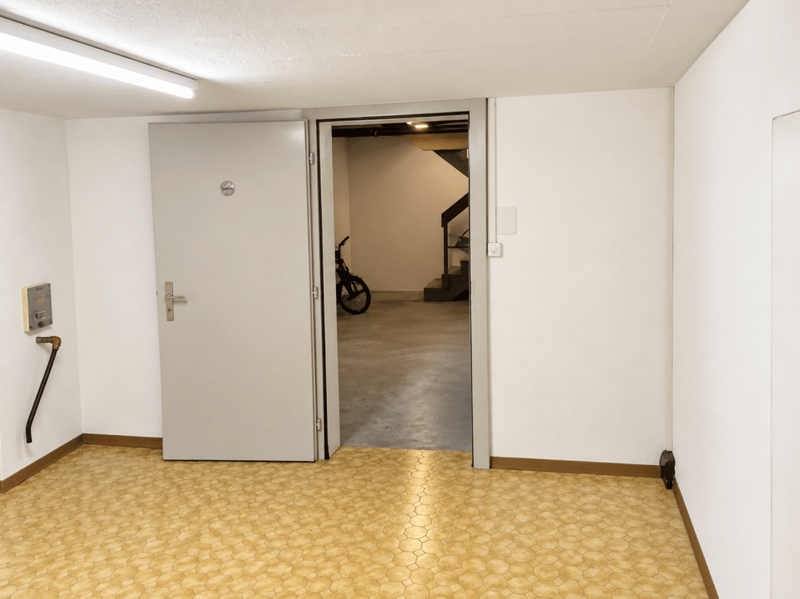 Lager oder Bastelraum (1)