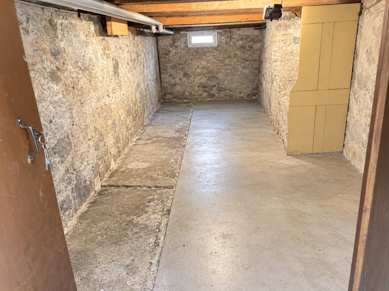 Gewerbe/Lager/Werkstatt/Atelier zu vermieten (7)