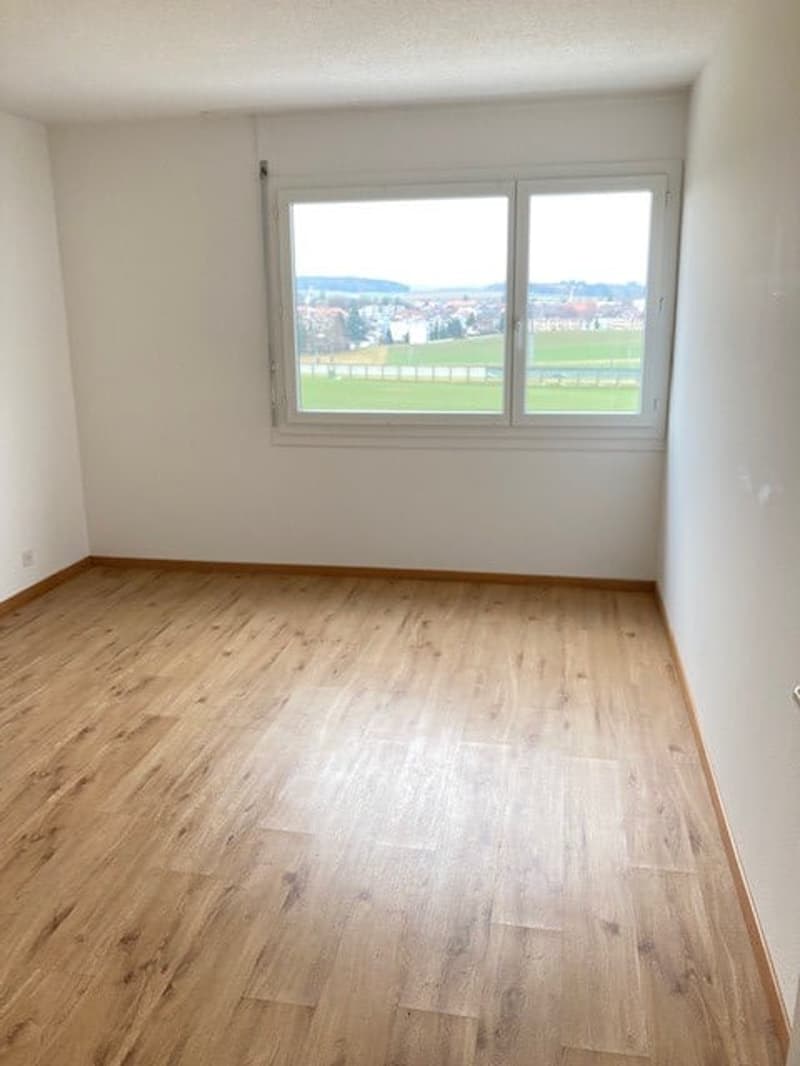 helle 3.5-Zimmerwohnung in Schönbühl (83 m2) (5)