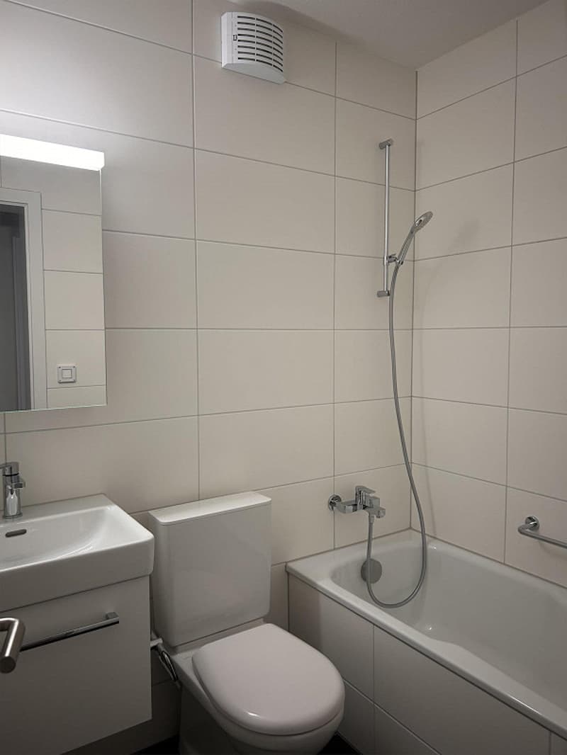 Am Puls der Stadt: Moderne Hochhaus-Wohnung direkt am BH Wankdorf (14)