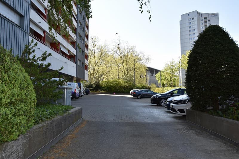 Am Puls der Stadt: Moderne Hochhaus-Wohnung direkt am BH Wankdorf (20)