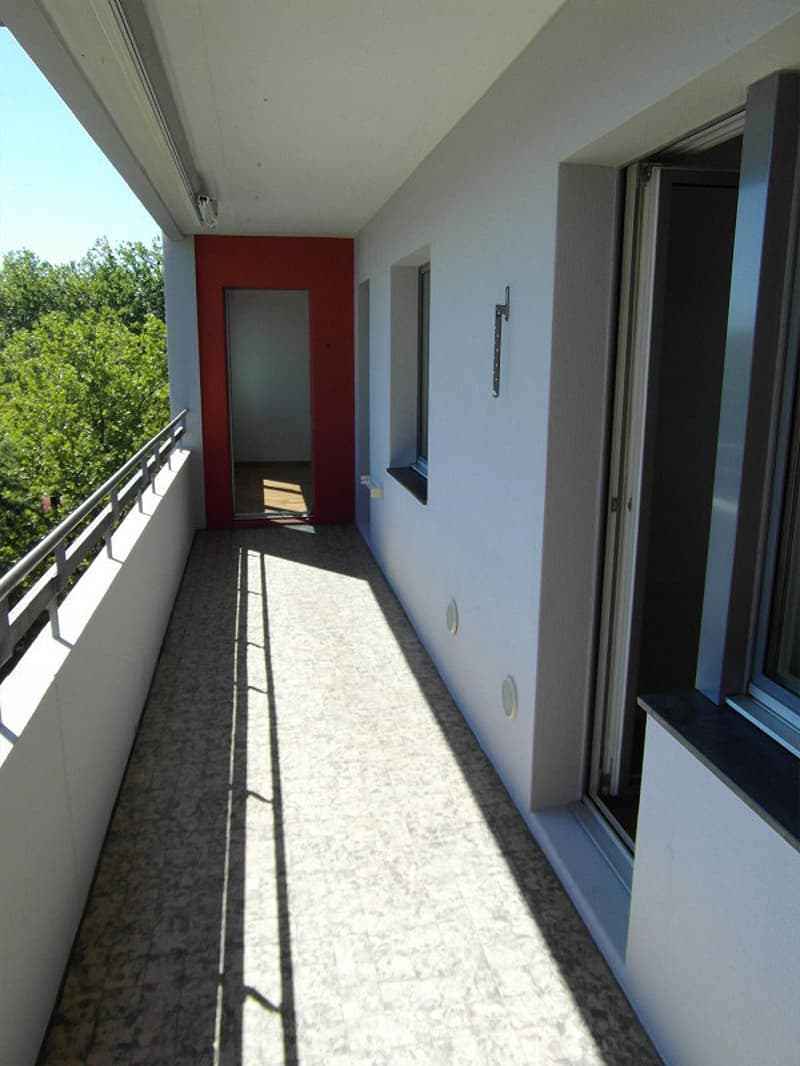 Am Puls der Stadt: Moderne Hochhaus-Wohnung direkt am BH Wankdorf (7)
