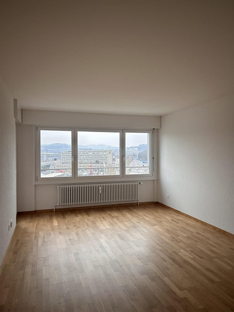 Am Puls der Stadt: Moderne Hochhaus-Wohnung direkt am BH Wankdorf (3)