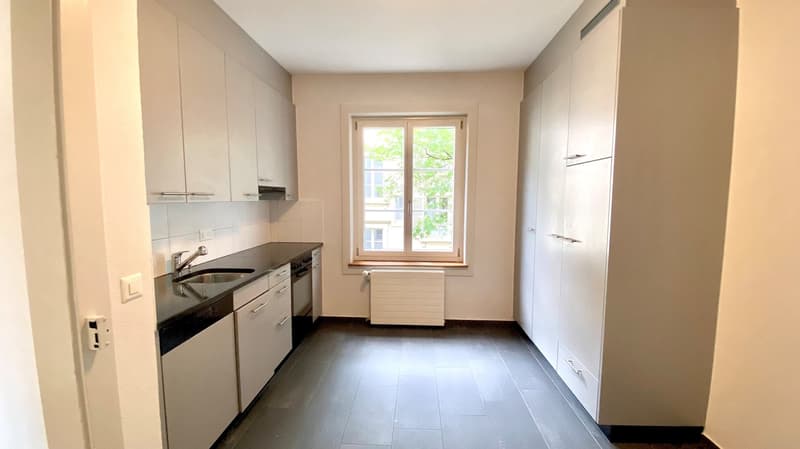 Gemütliche 2-Zimmerwohnung mit Balkon im Breitenrainquartier (1)