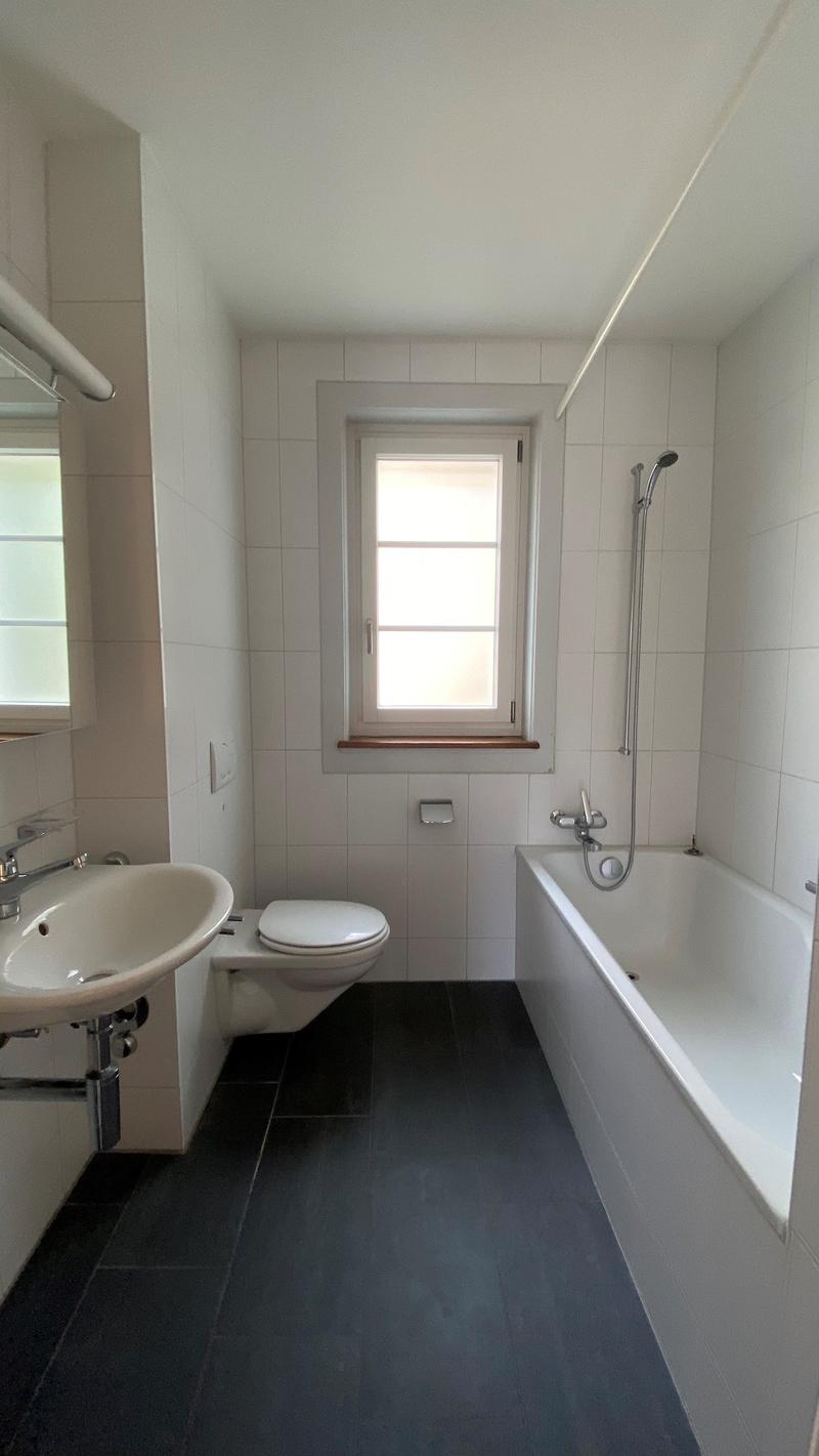 Gemütliche 2-Zimmerwohnung mit Balkon im Breitenrainquartier (4)
