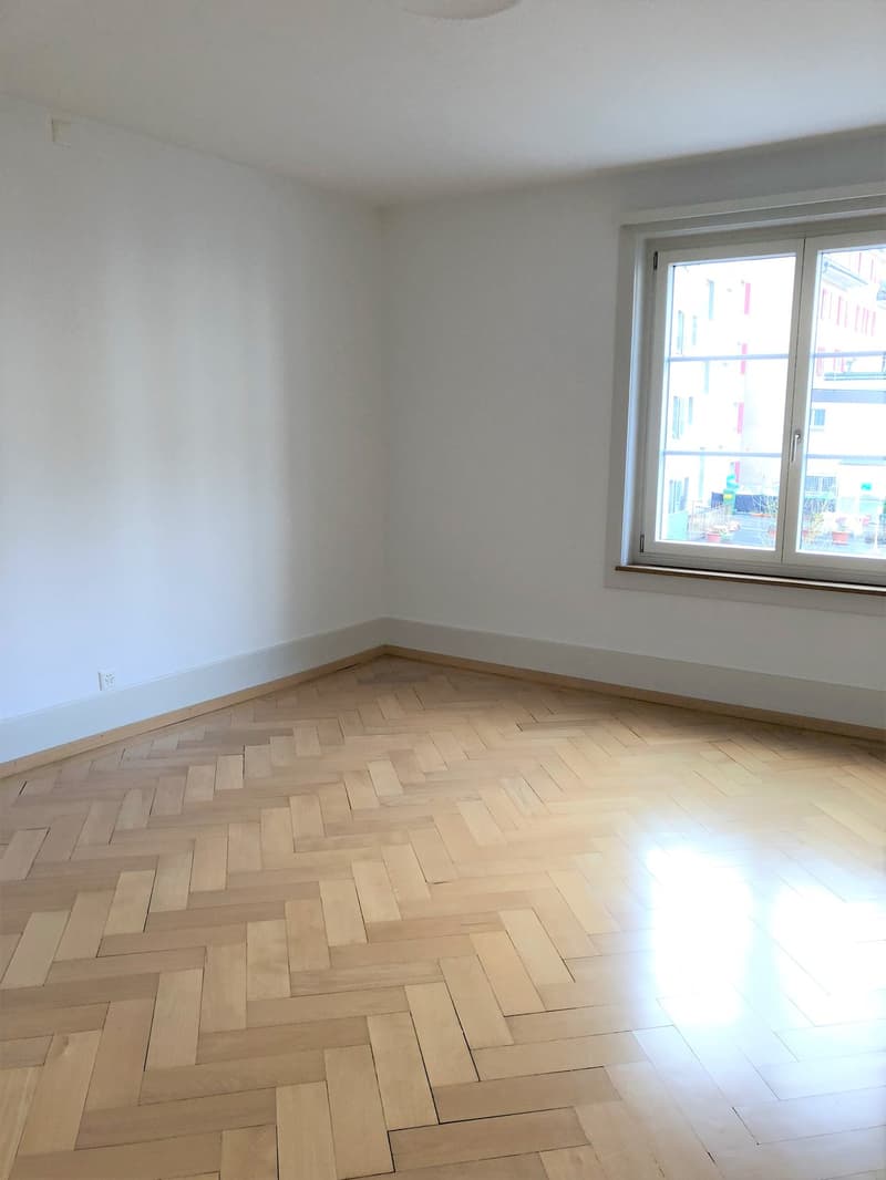 Gemütliche 2-Zimmerwohnung mit Balkon im Breitenrainquartier (4)