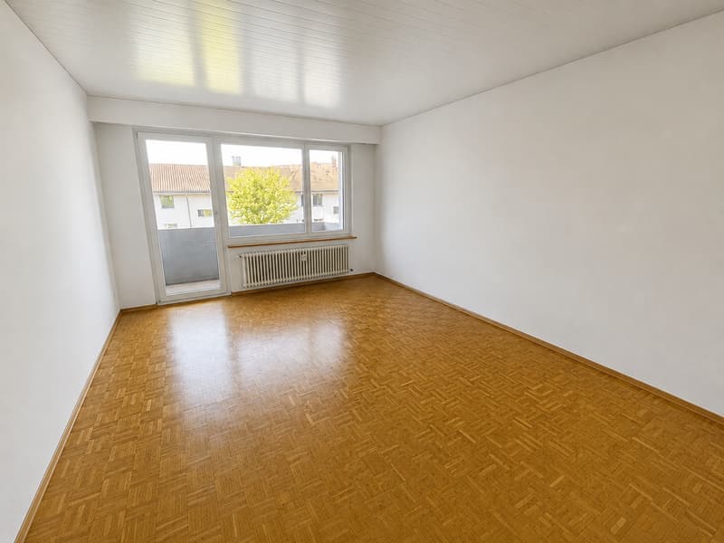 Helle 4.5-Zimmer-Wohnung mit Balkon in ruhiger Lage in Köniz (2)
